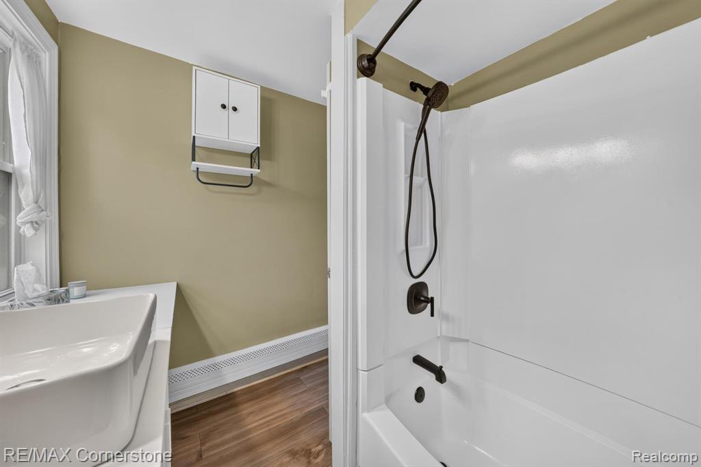 4040 Longtin Avenue Property Photo 15