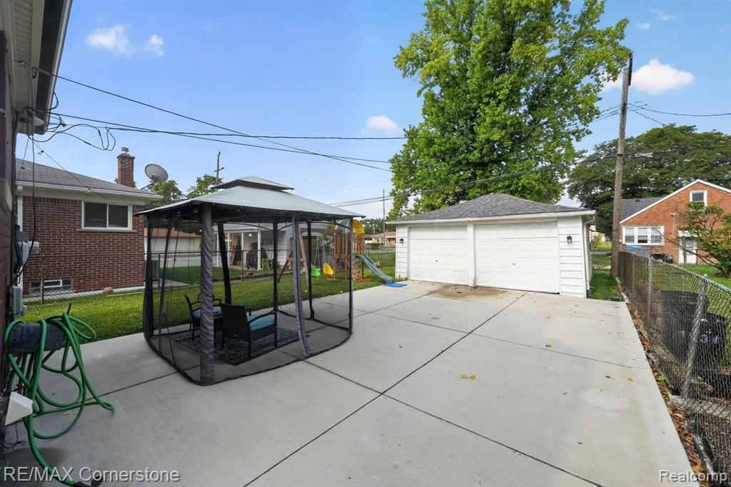 4040 Longtin Avenue Property Photo 28