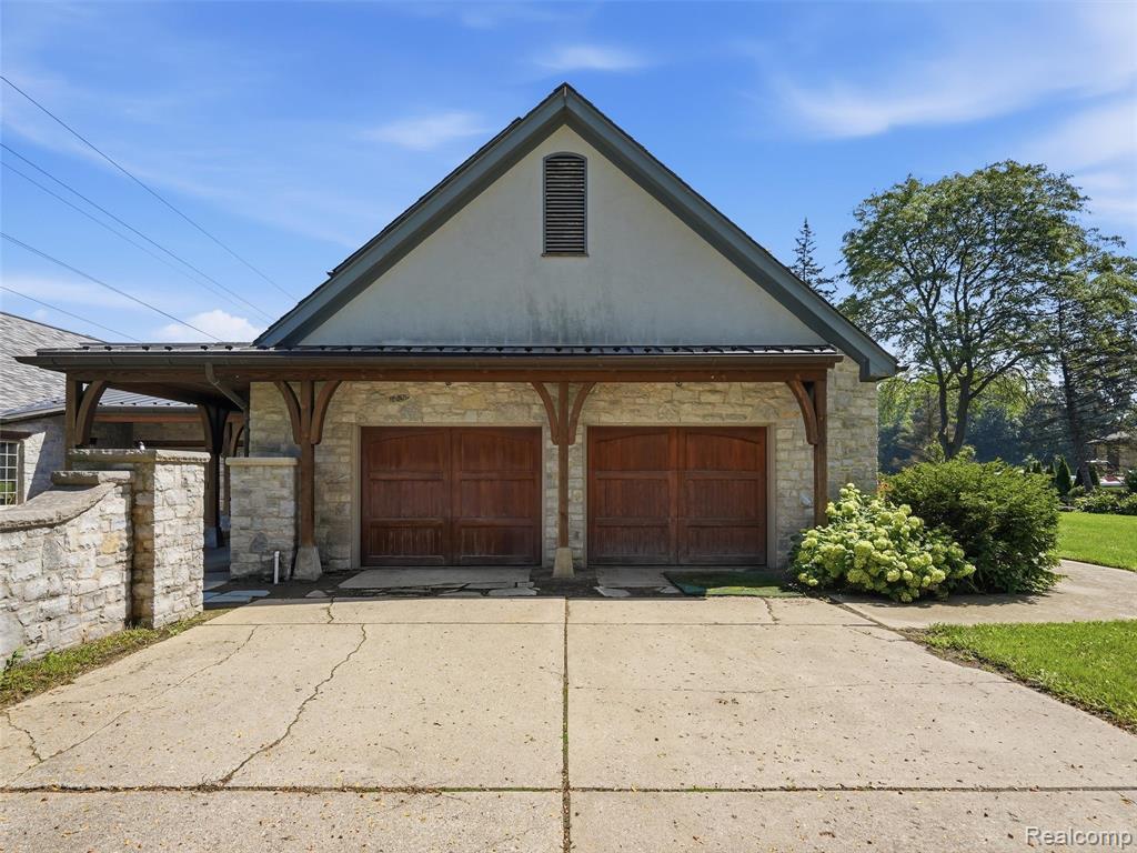 61400 Romeo Plank Road Property Photo 7