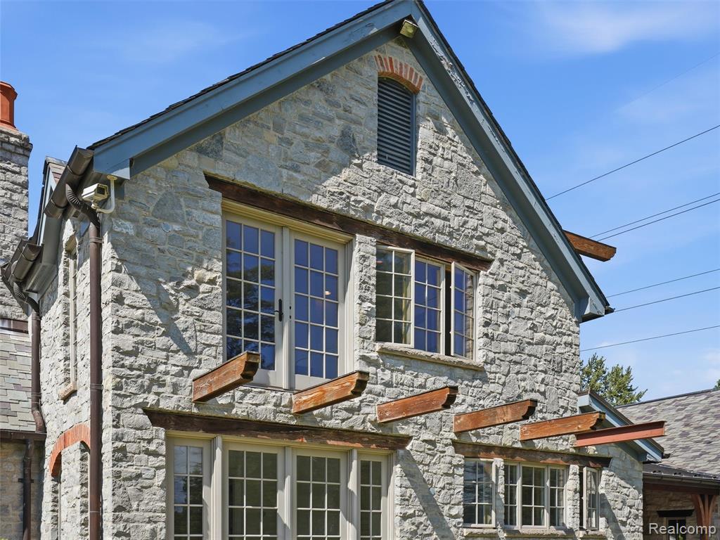 61400 Romeo Plank Road Property Photo 12