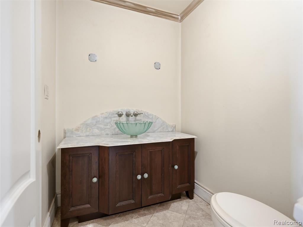 61400 Romeo Plank Road Property Photo 32