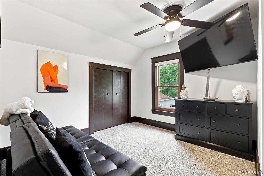 13462 N Linden Road Property Photo 25
