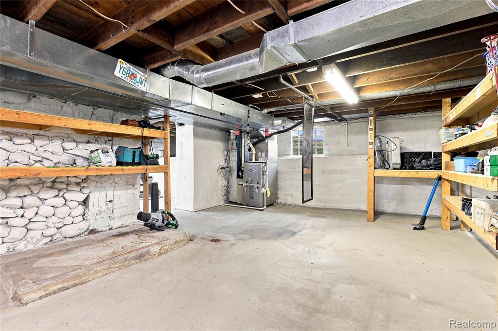 13462 N Linden Road Property Photo 31