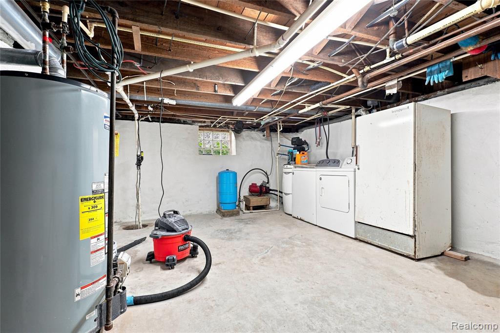 13462 N Linden Road Property Photo 32