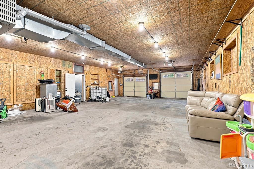 13462 N Linden Road Property Photo 39