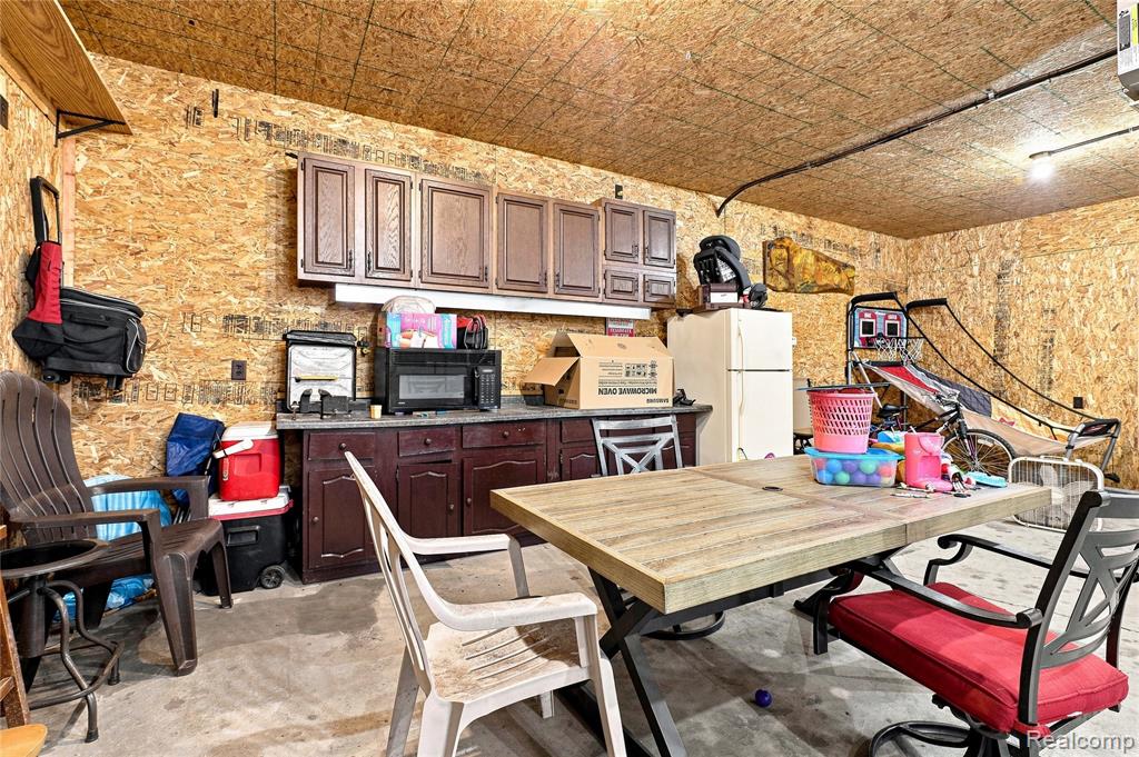 13462 N Linden Road Property Photo 41