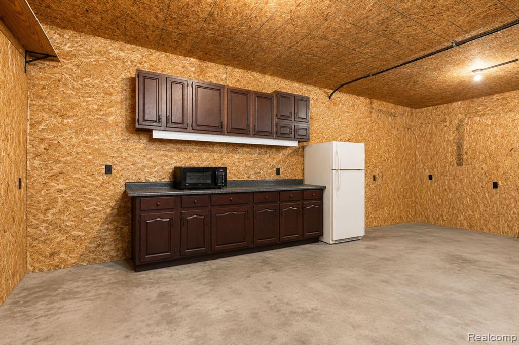 13462 N Linden Road Property Photo 42