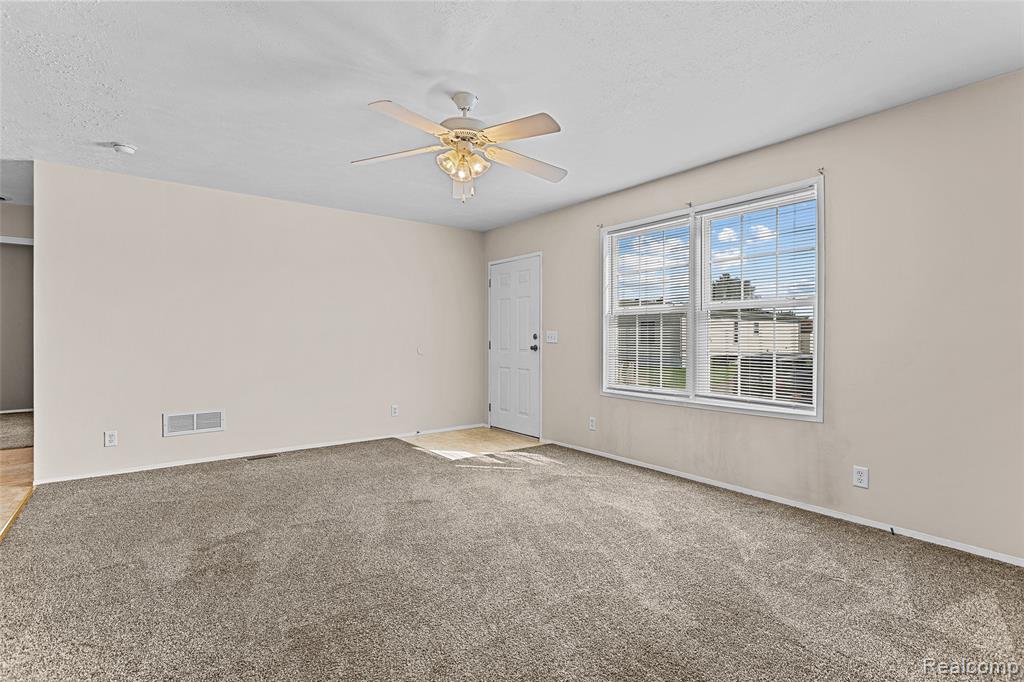 28958 Country Lane Property Photo 6