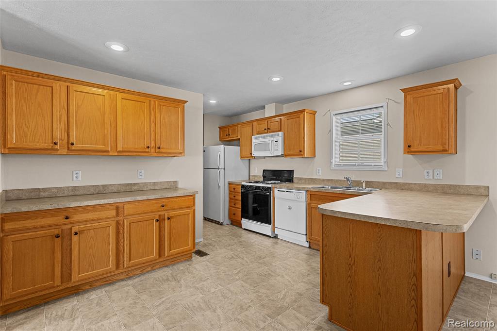 28958 Country Lane Property Photo 9