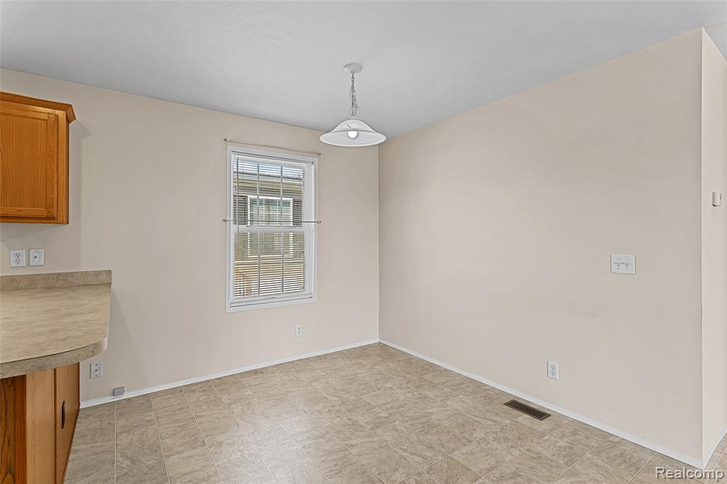 28958 Country Lane Property Photo 13