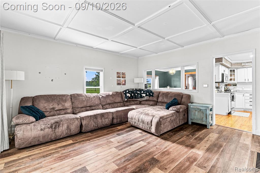 10025 Braden Road Property Photo 7