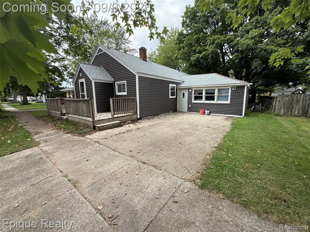 6327 Houghton Street Property Photo 1