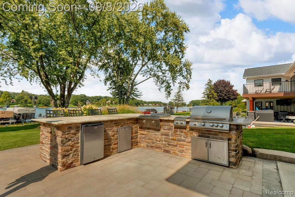 16128 Silvercrest Drive Property Photo 16