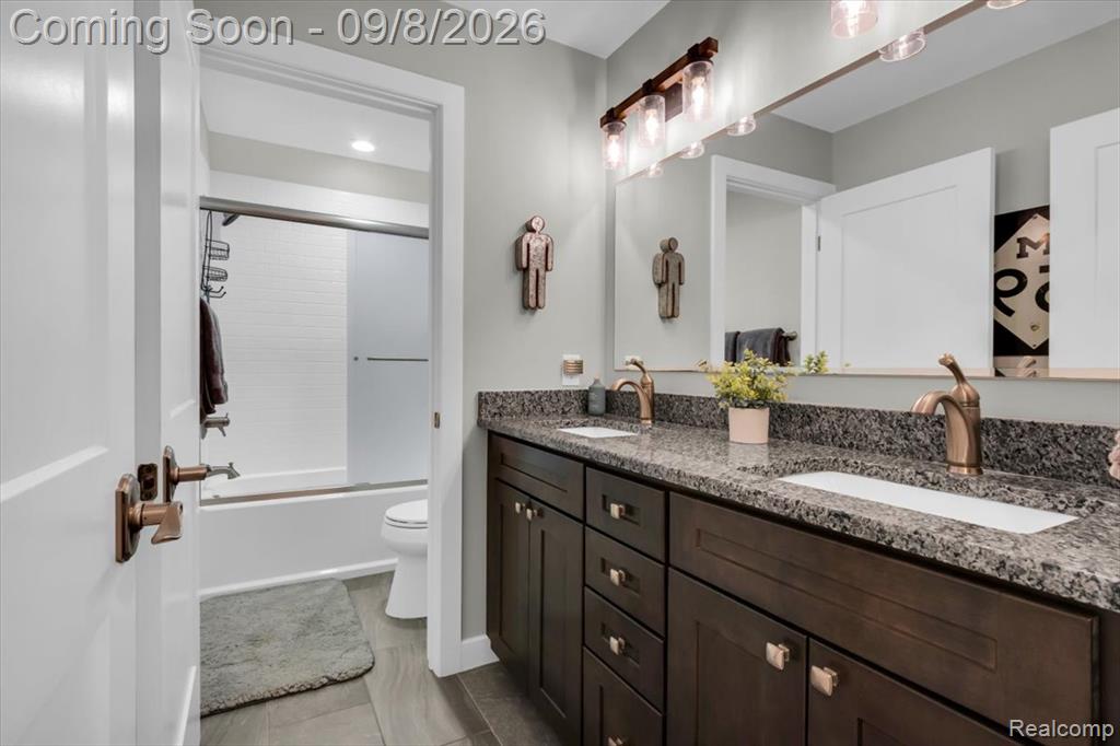 16128 Silvercrest Drive Property Photo 32