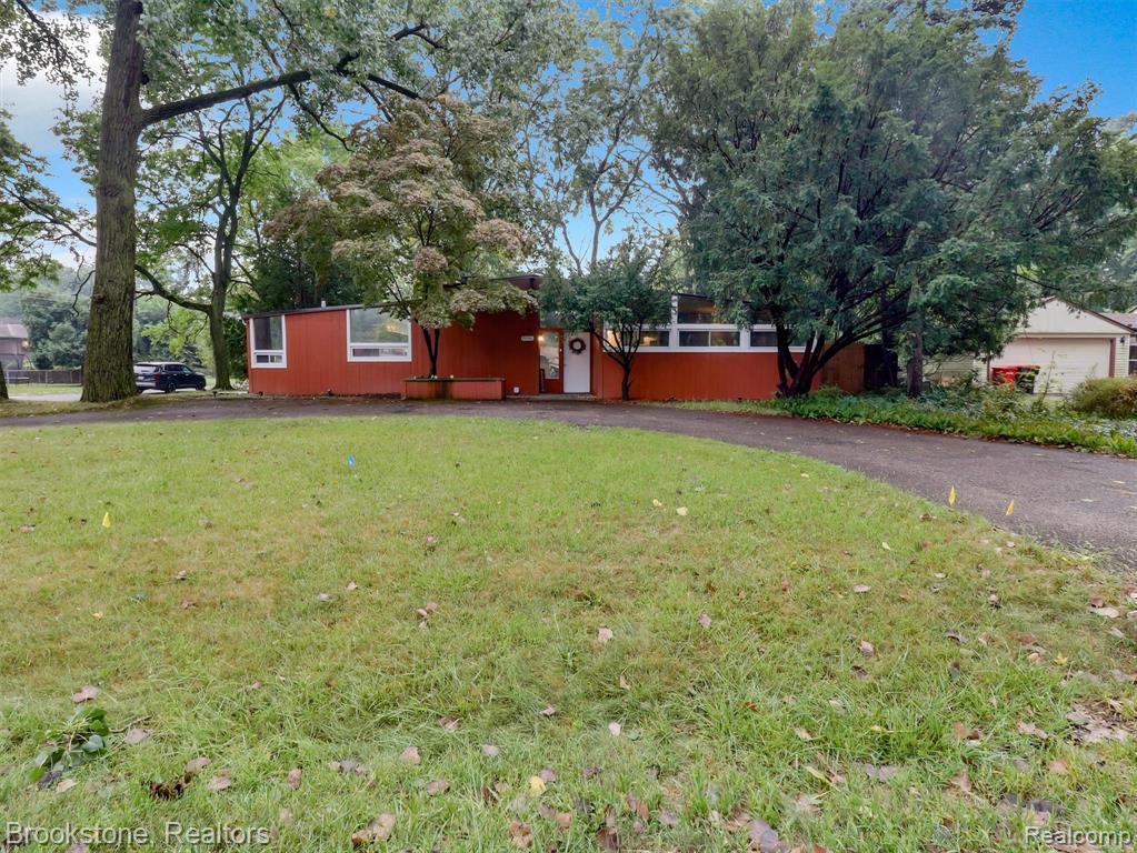 19741 Mahon Street Property Photo 1