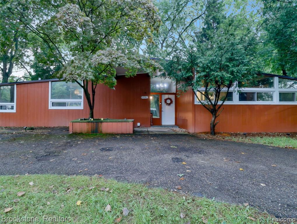 19741 Mahon Street Property Photo 1