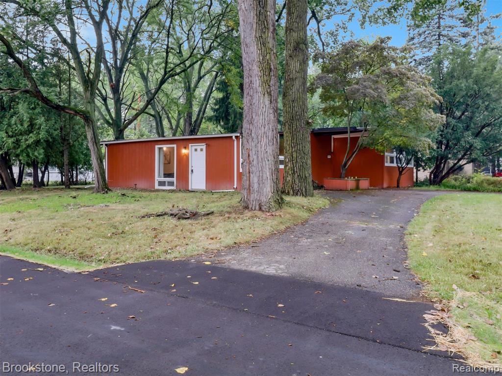 19741 Mahon Street Property Photo 33