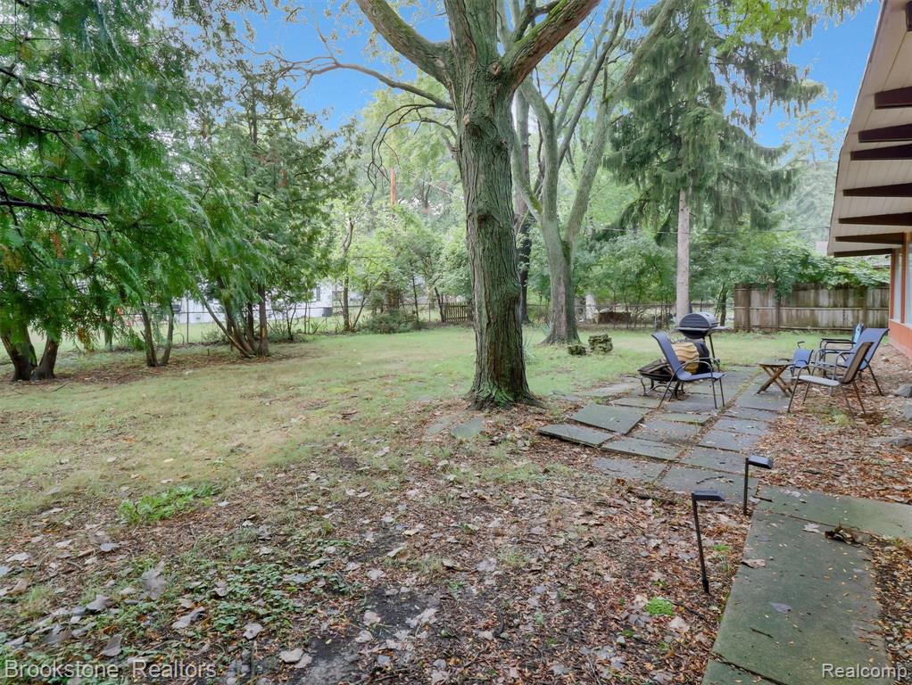 19741 Mahon Street Property Photo 38