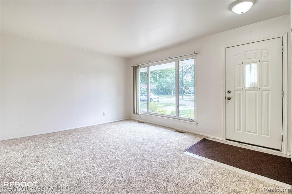 32339 Chalfonte Drive Property Photo 4