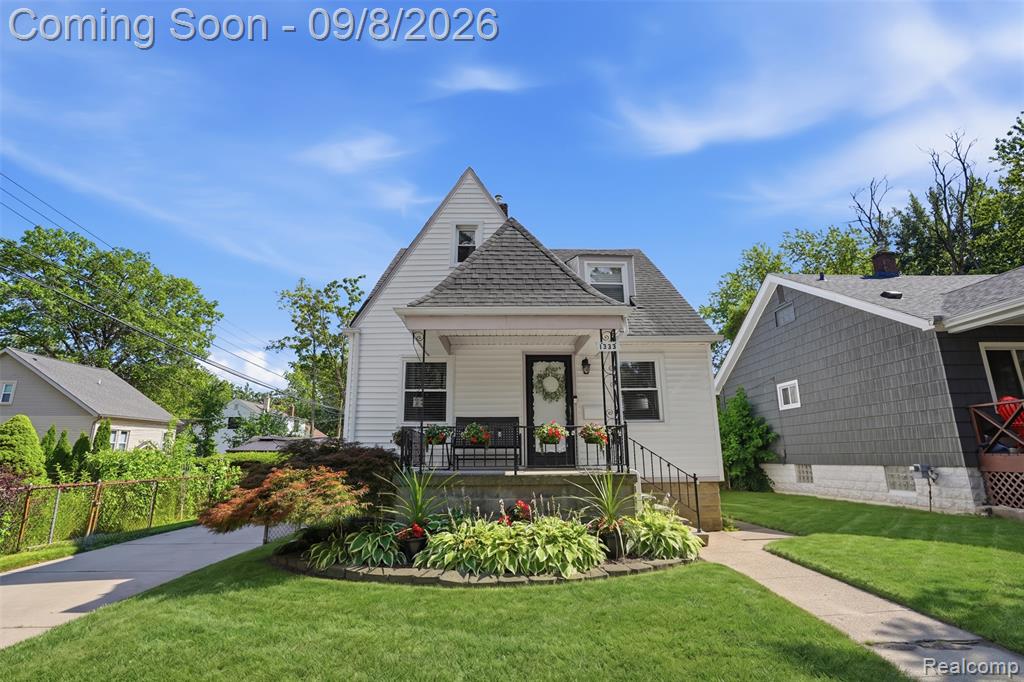 1333 Fox Street Property Photo 1