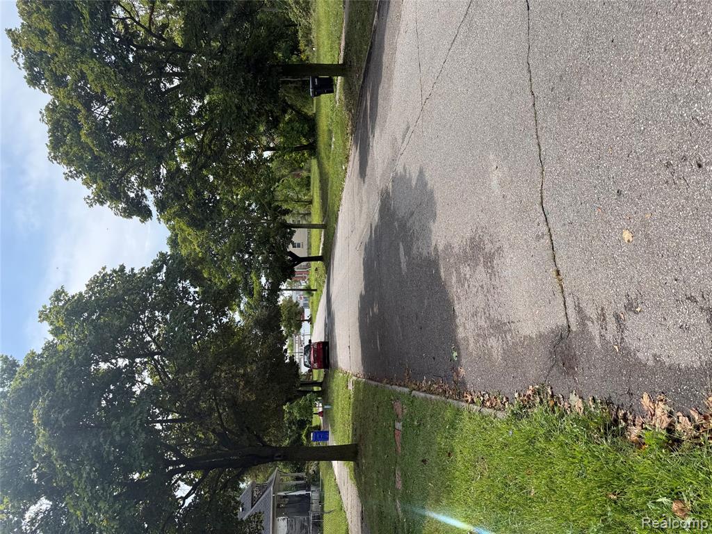 5688 30th Street Property Photo 3