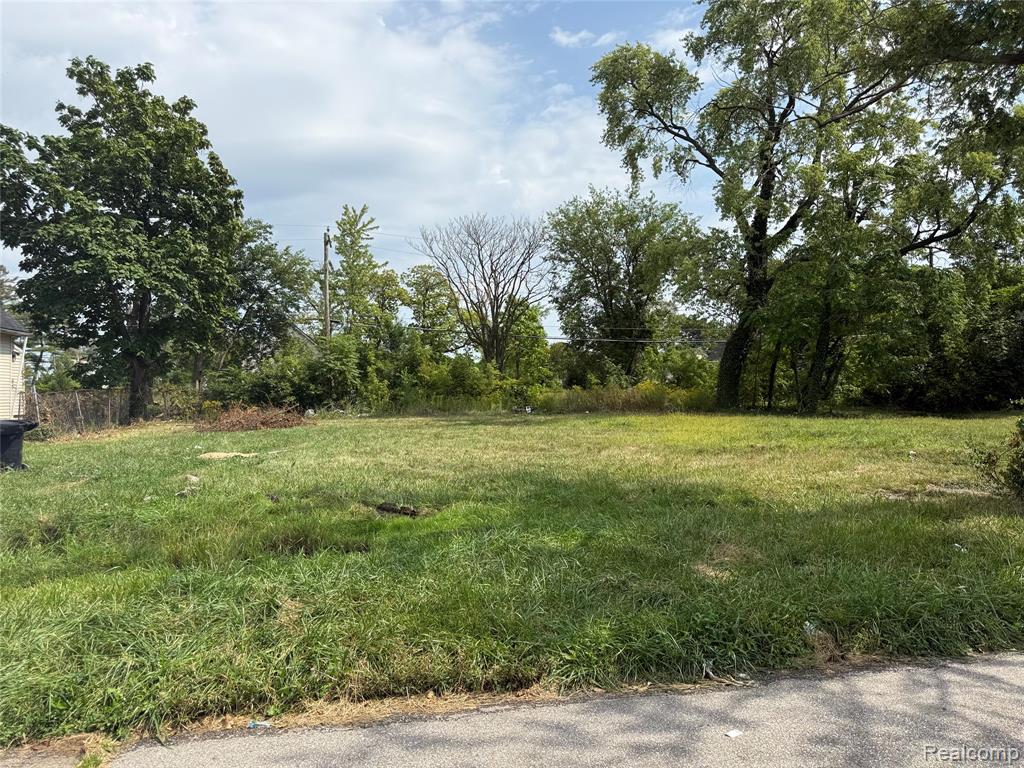 5688 30th Street Property Photo 5
