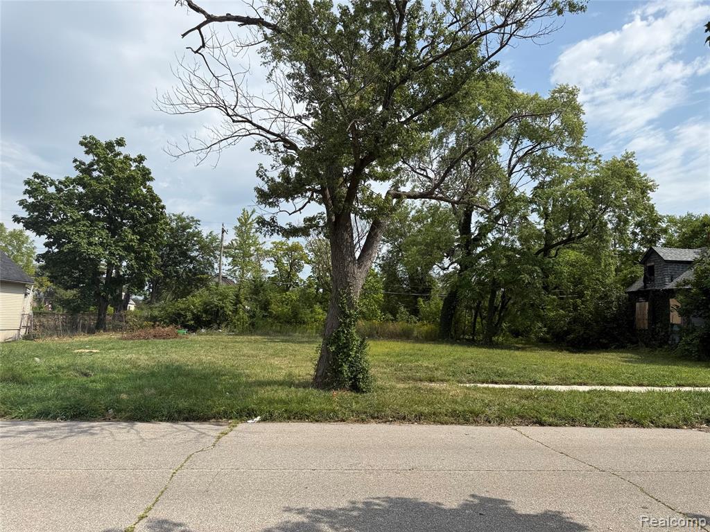 5688 30th Street Property Photo 8