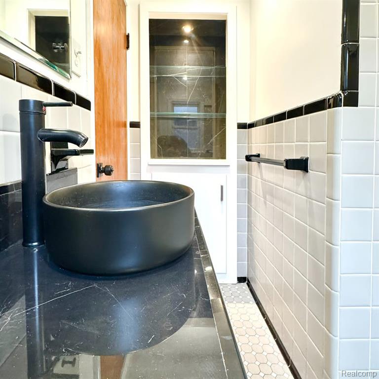 17145 Fairfield Street Property Photo 34