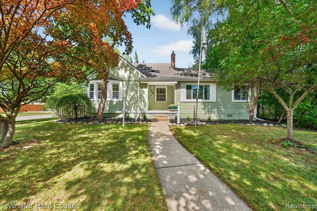 2284 Columbia Road Property Photo 1