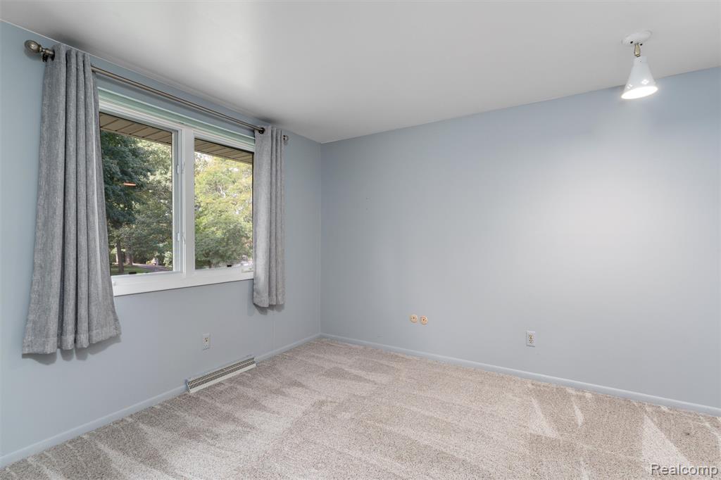 6025 Venice Drive Property Photo 25