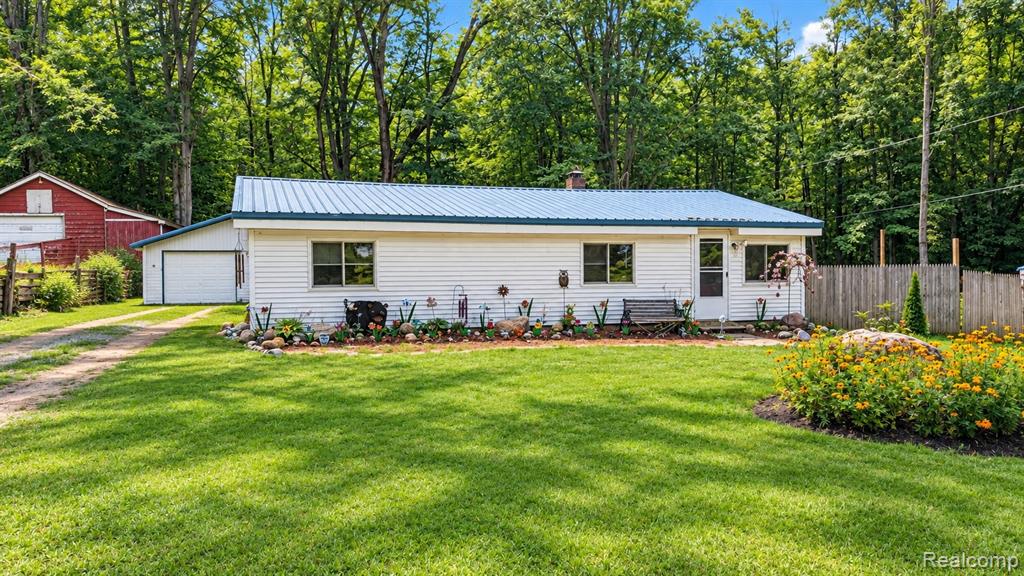 5891 Woodland Drive Property Photo 1