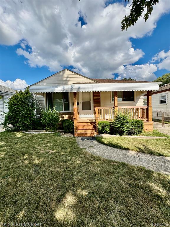 24884 Hayes Avenue Property Photo 3