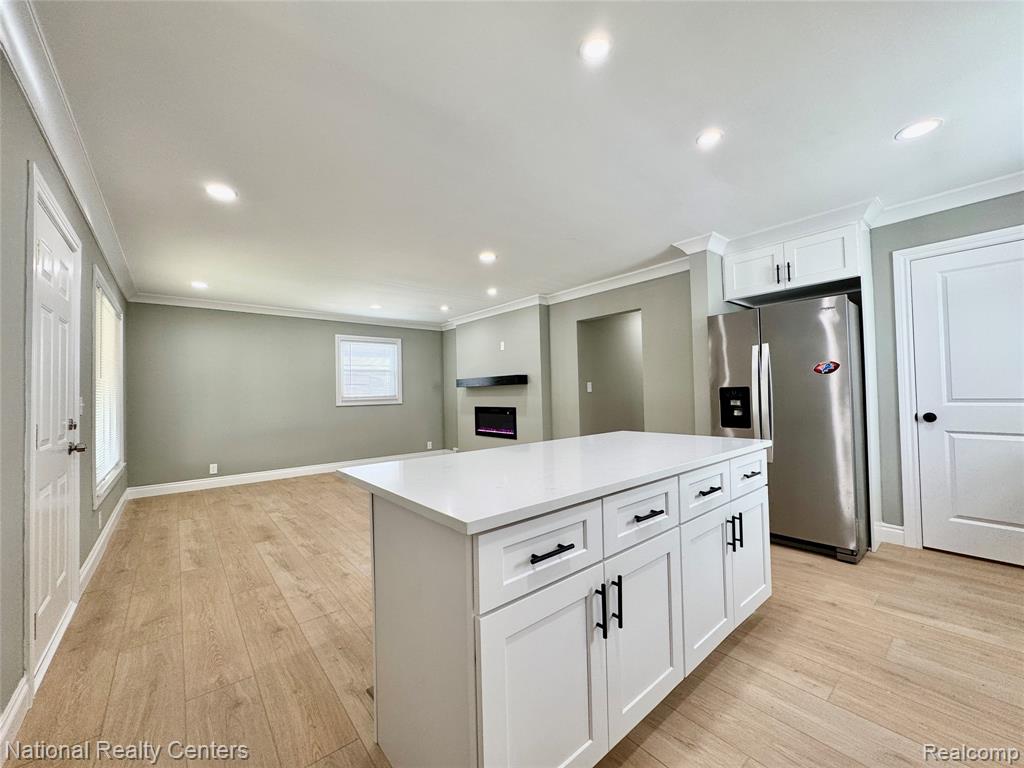 24884 Hayes Avenue Property Photo 12