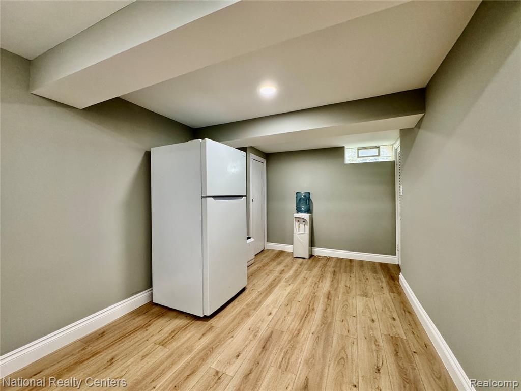 24884 Hayes Avenue Property Photo 30