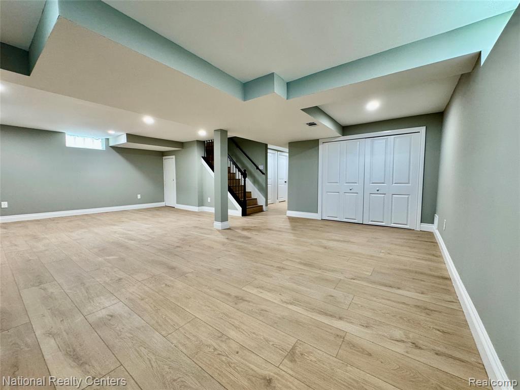 24884 Hayes Avenue Property Photo 35