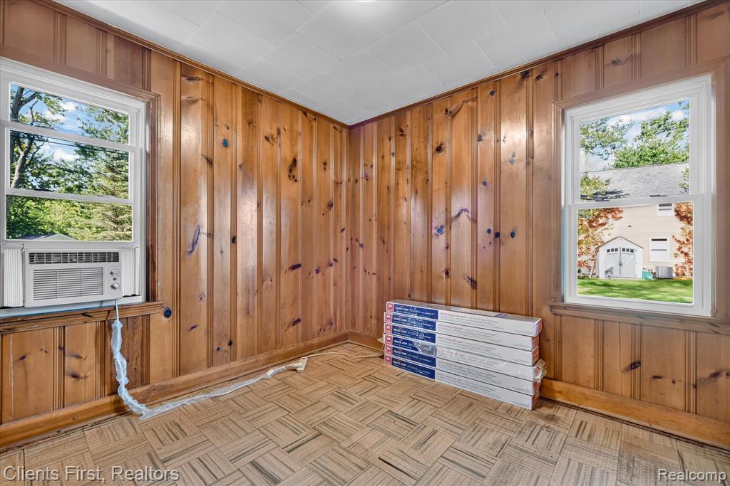 14344 Edgewater Drive Property Photo 16