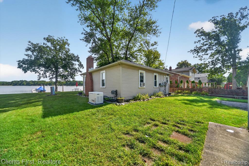 14344 Edgewater Drive Property Photo 22
