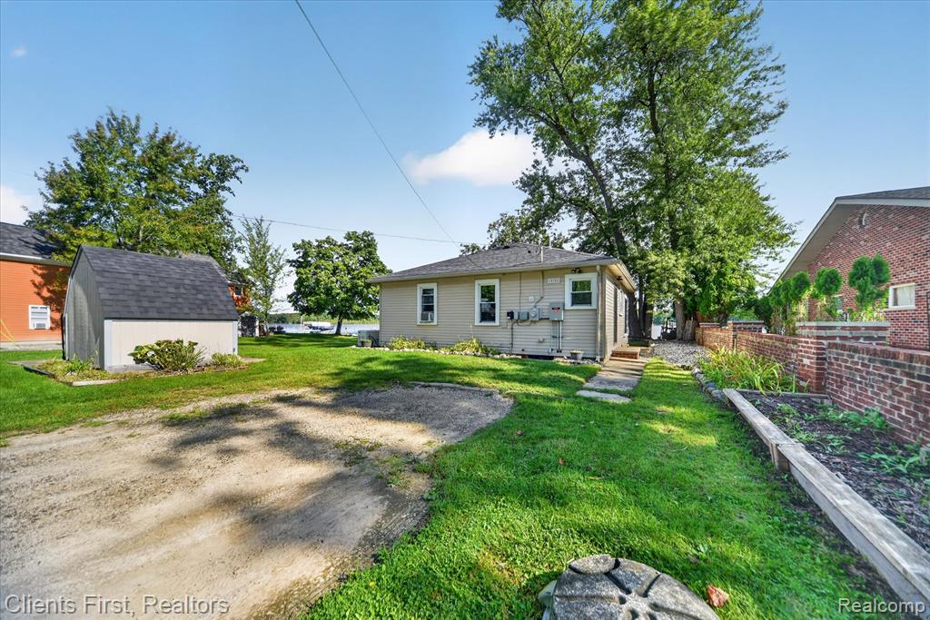 14344 Edgewater Drive Property Photo 24