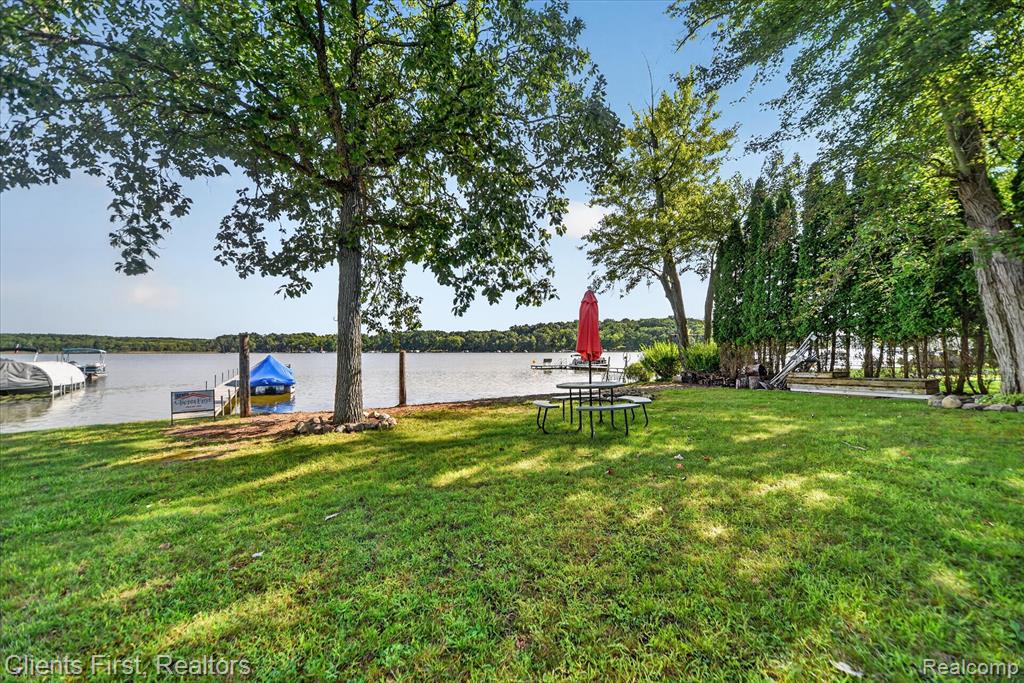 14344 Edgewater Drive Property Photo 26