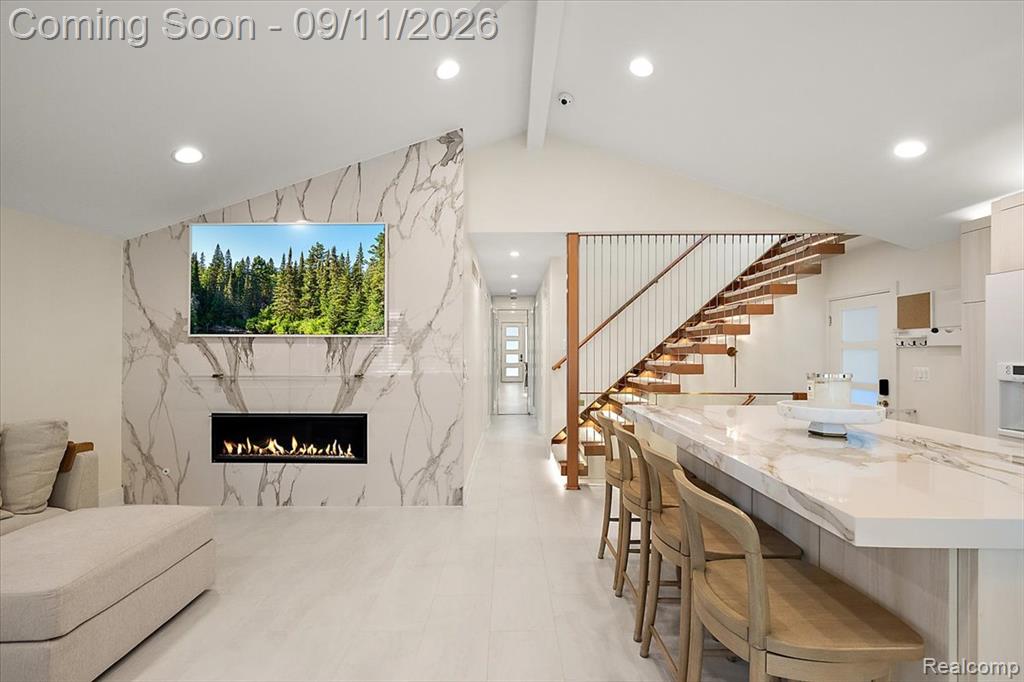 523 Renshaw Street Property Photo 3