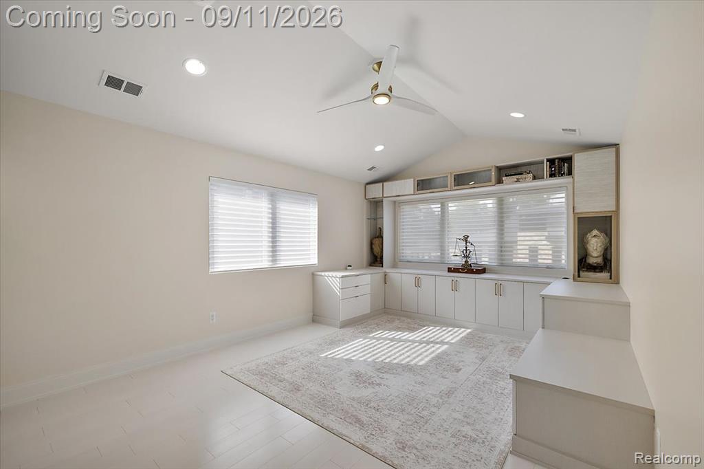 523 Renshaw Street Property Photo 17