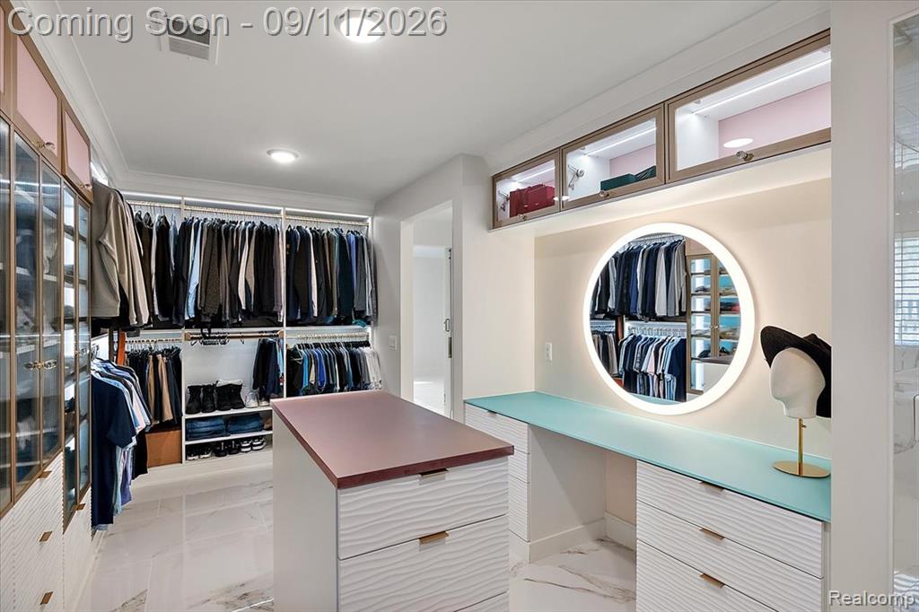 523 Renshaw Street Property Photo 26