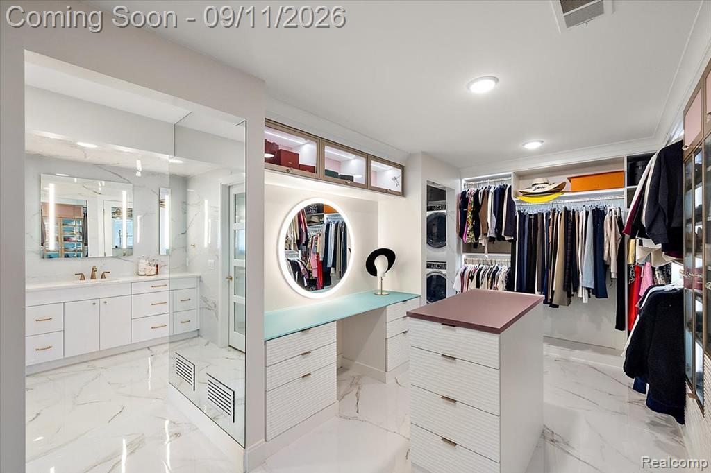 523 Renshaw Street Property Photo 27