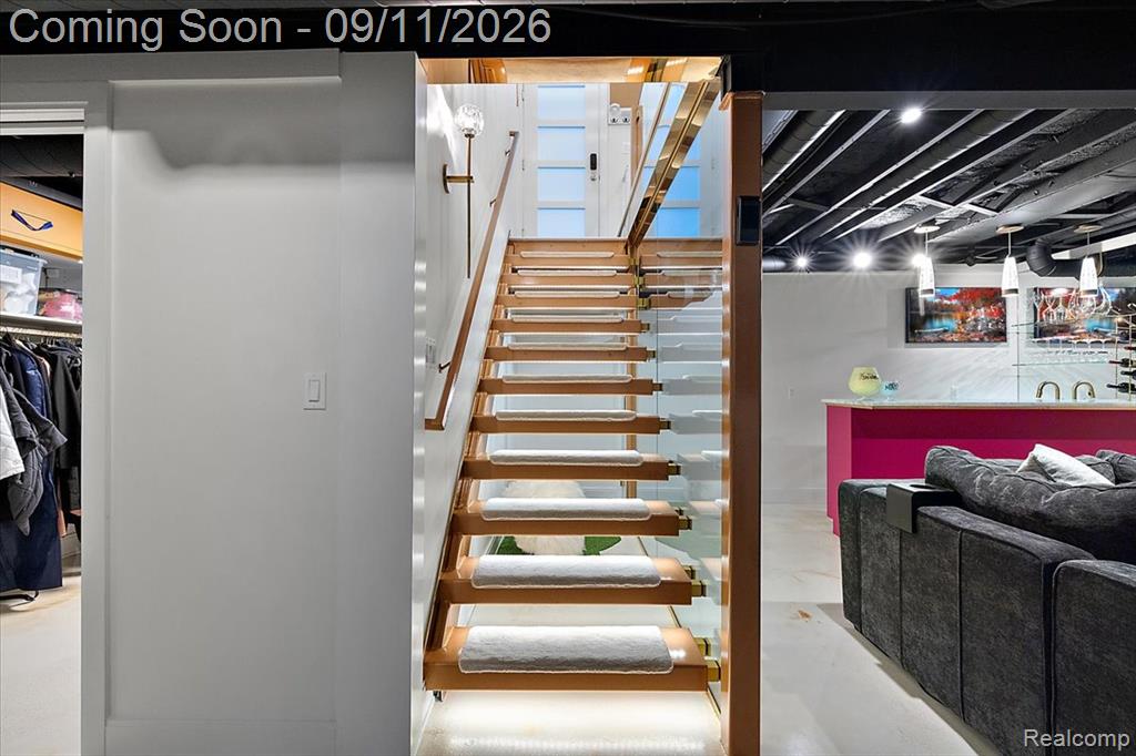 523 Renshaw Street Property Photo 41