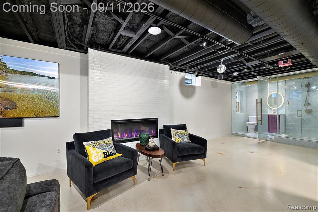 523 Renshaw Street Property Photo 42