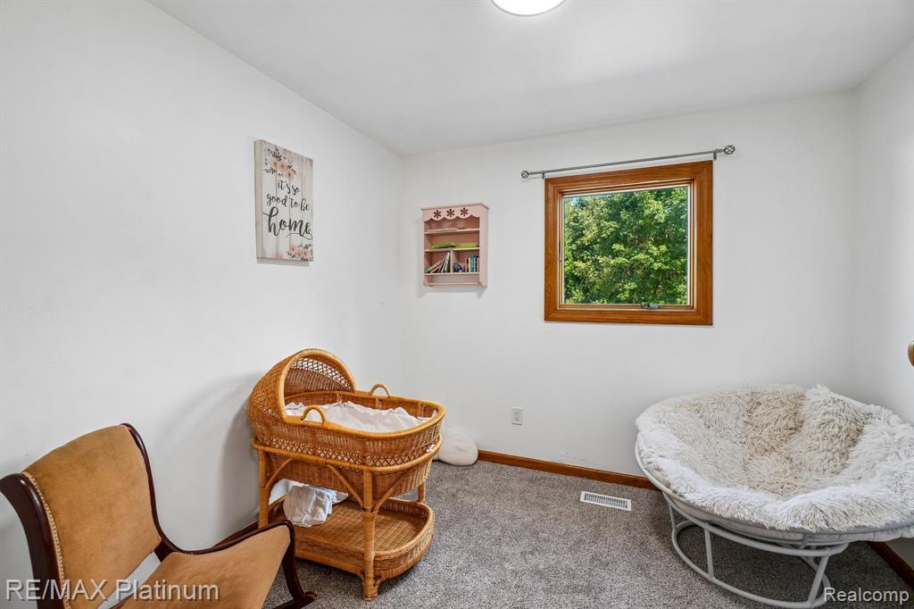 2805 Harmony Lane Property Photo 12