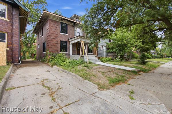 676 Atkinson Street Property Photo 1