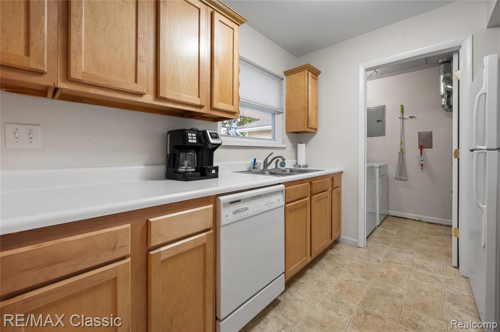 39727 Village Wood Lane Property Photo 8
