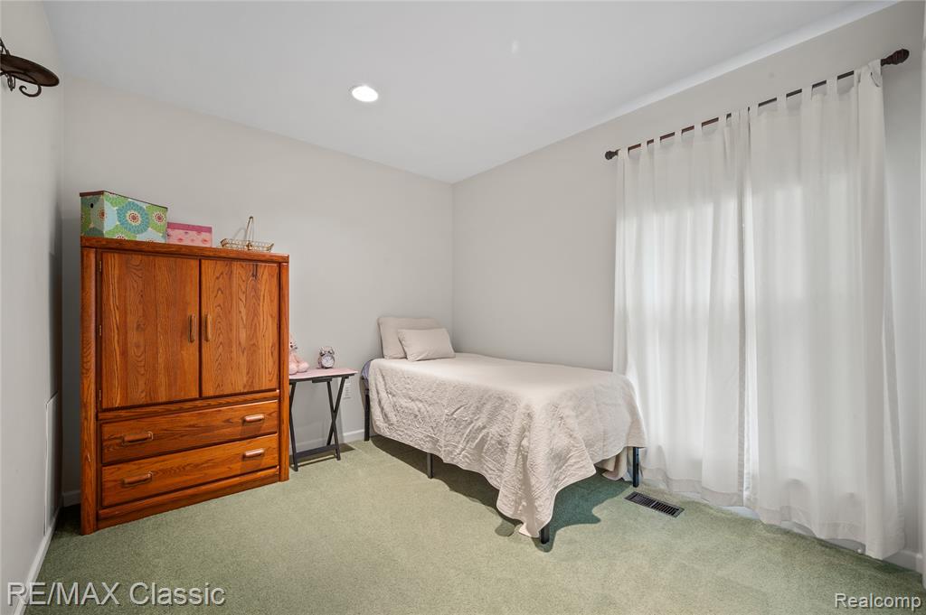 39727 Village Wood Lane Property Photo 14