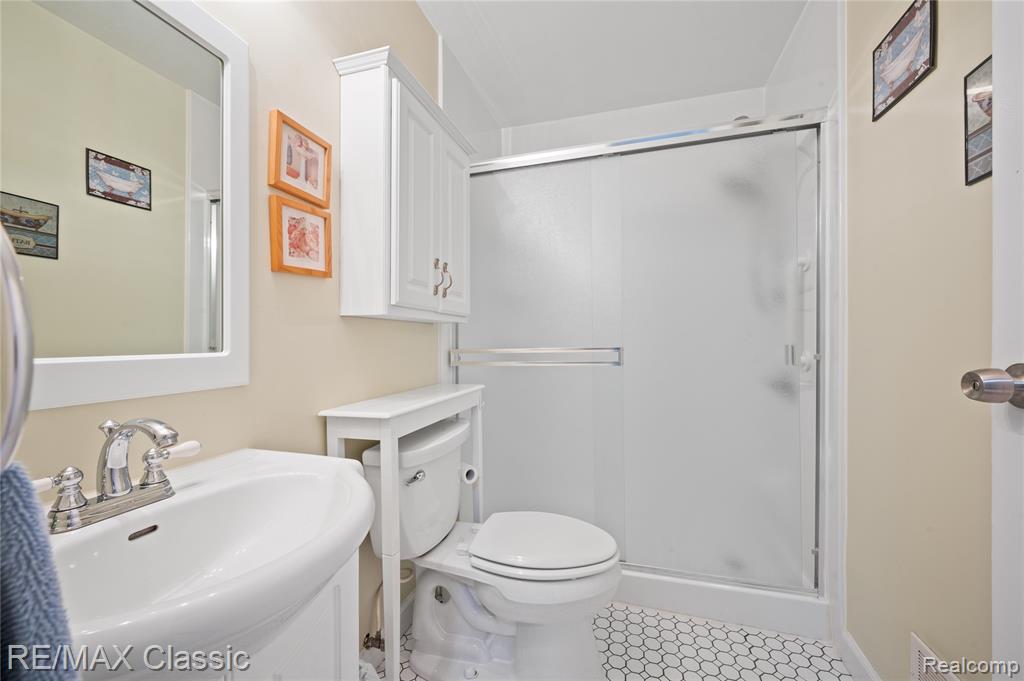 39727 Village Wood Lane Property Photo 16